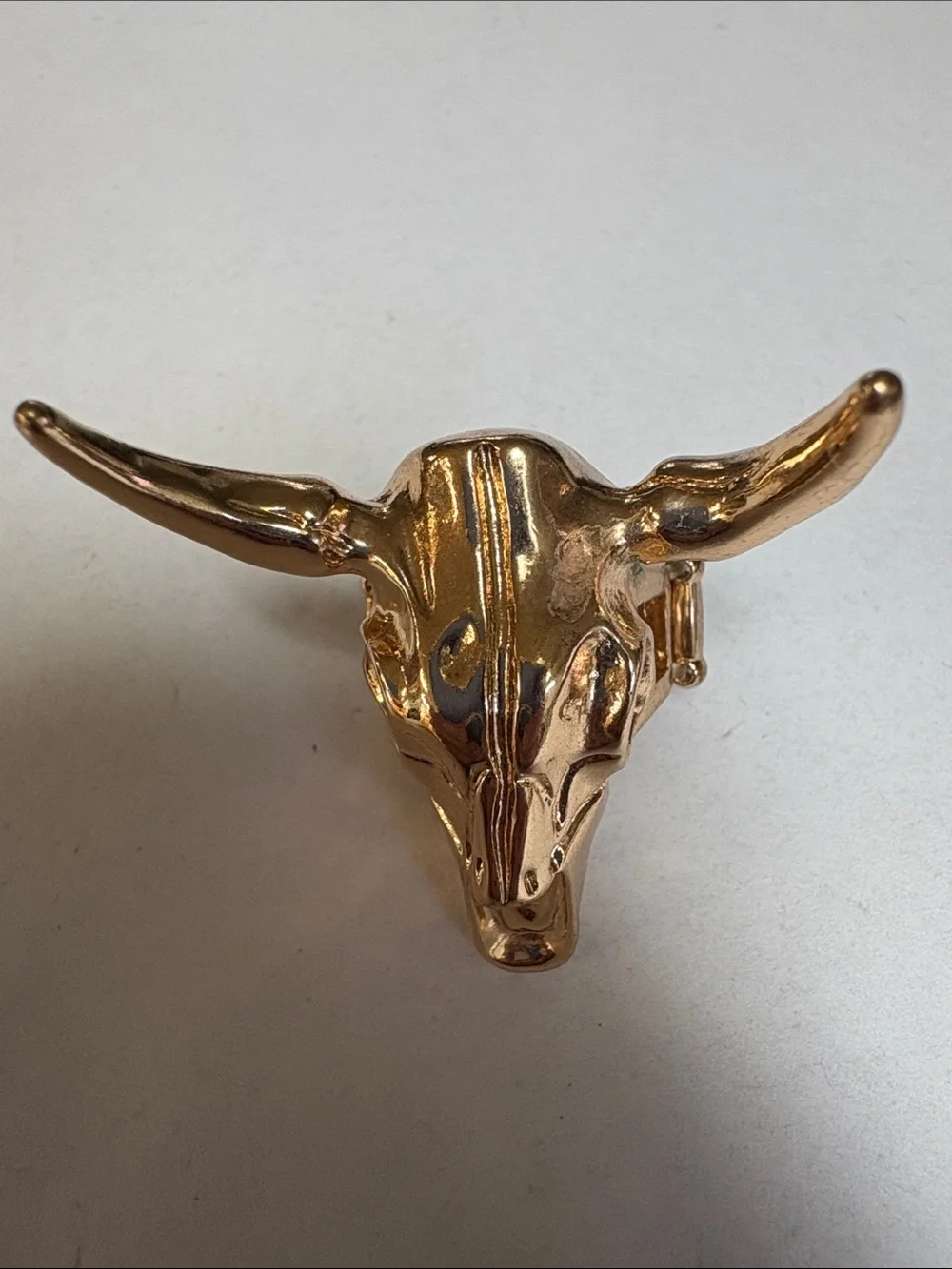 Gold Longhorn skull stretch ring